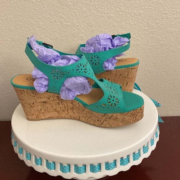 👡Cato Cutout platform Wedge Sandals. Get ready to styling for summer!! - Picture 5 of 5